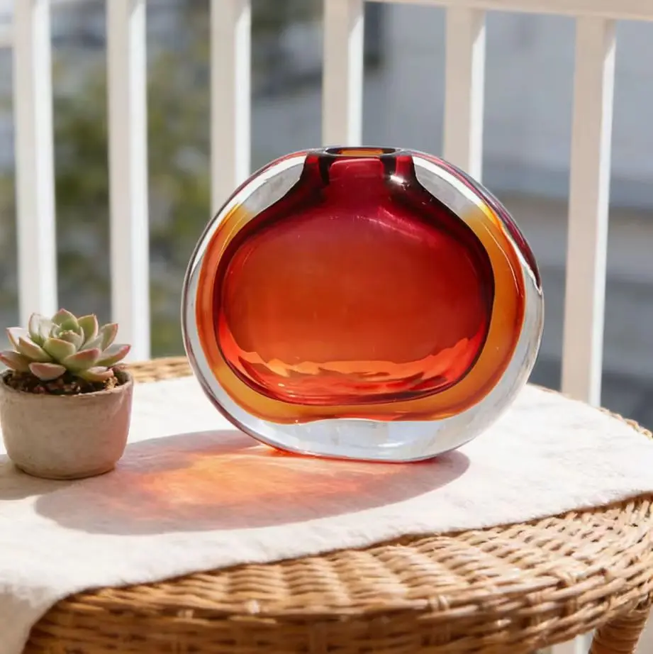 Modern light luxury handmade glazed flower arrangement vase ornament model room simple living room dining table TV cabinet soft
Modern light luxury handmade glazed flower arrangement vase ornament model room simple living room dining table TV cabinet soft