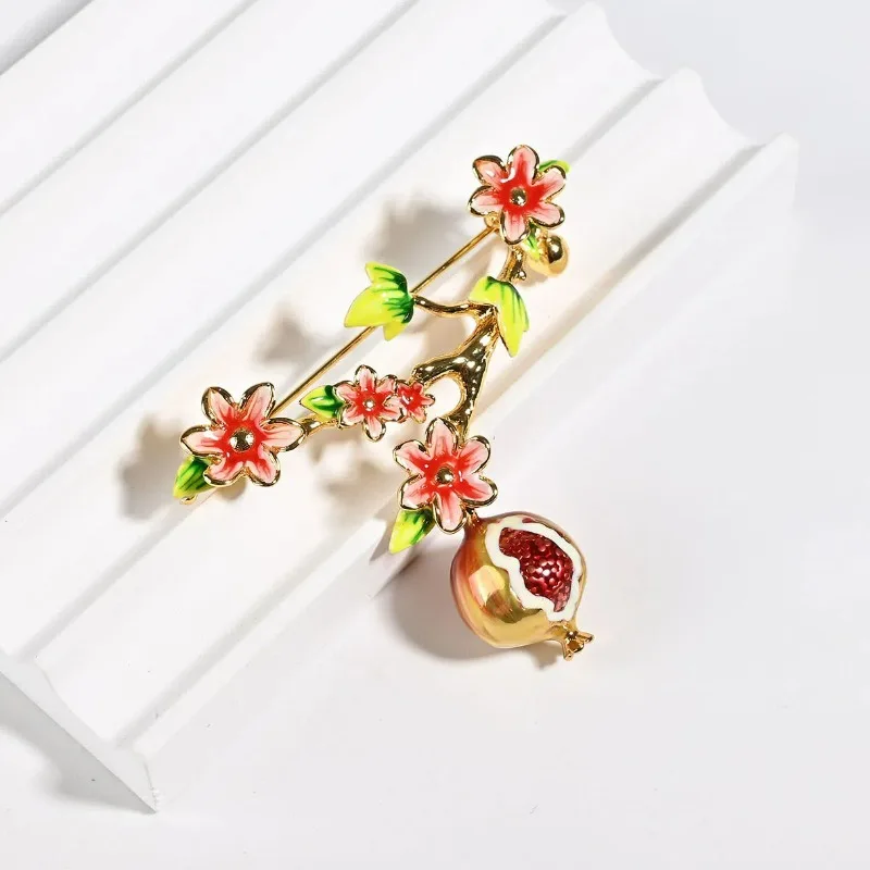 Cute Trendy Hand-painted Enamel Pomegranate Flower, Fruit Charms Brooch, Clothing Accessories, Chest Flower, Women's Accessories
Cute Trendy Hand-painted Enamel Pomegranate Flower, Fruit Charms Brooch, Clothing Accessories, Chest Flower, Women's Accessories