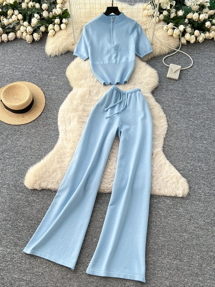 Korean version commuting style slim fit two-piece set women's summer new short sleeved top high waist micro flared pants
Korean version commuting style slim fit two-piece set women's summer new short sleeved top high waist micro flared pants