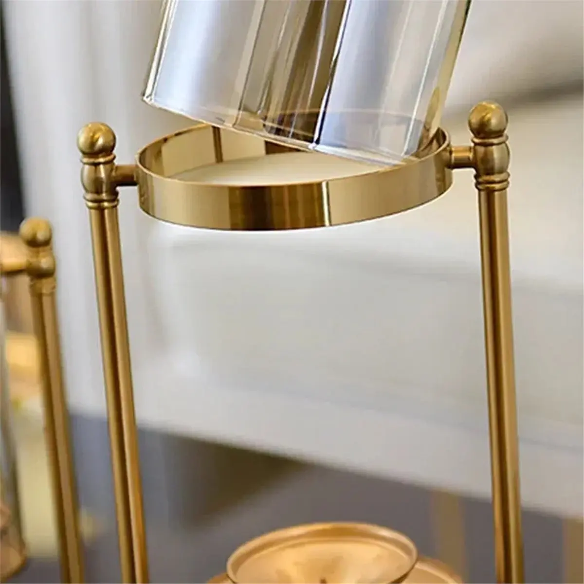 (ABLP) Vase Decorations Glass Metal Miniature Figurines, Elegant Desk Decor for Home and Office L
(ABLP) Vase Decorations Glass Metal Miniature Figurines, Elegant Desk Decor for Home and Office L