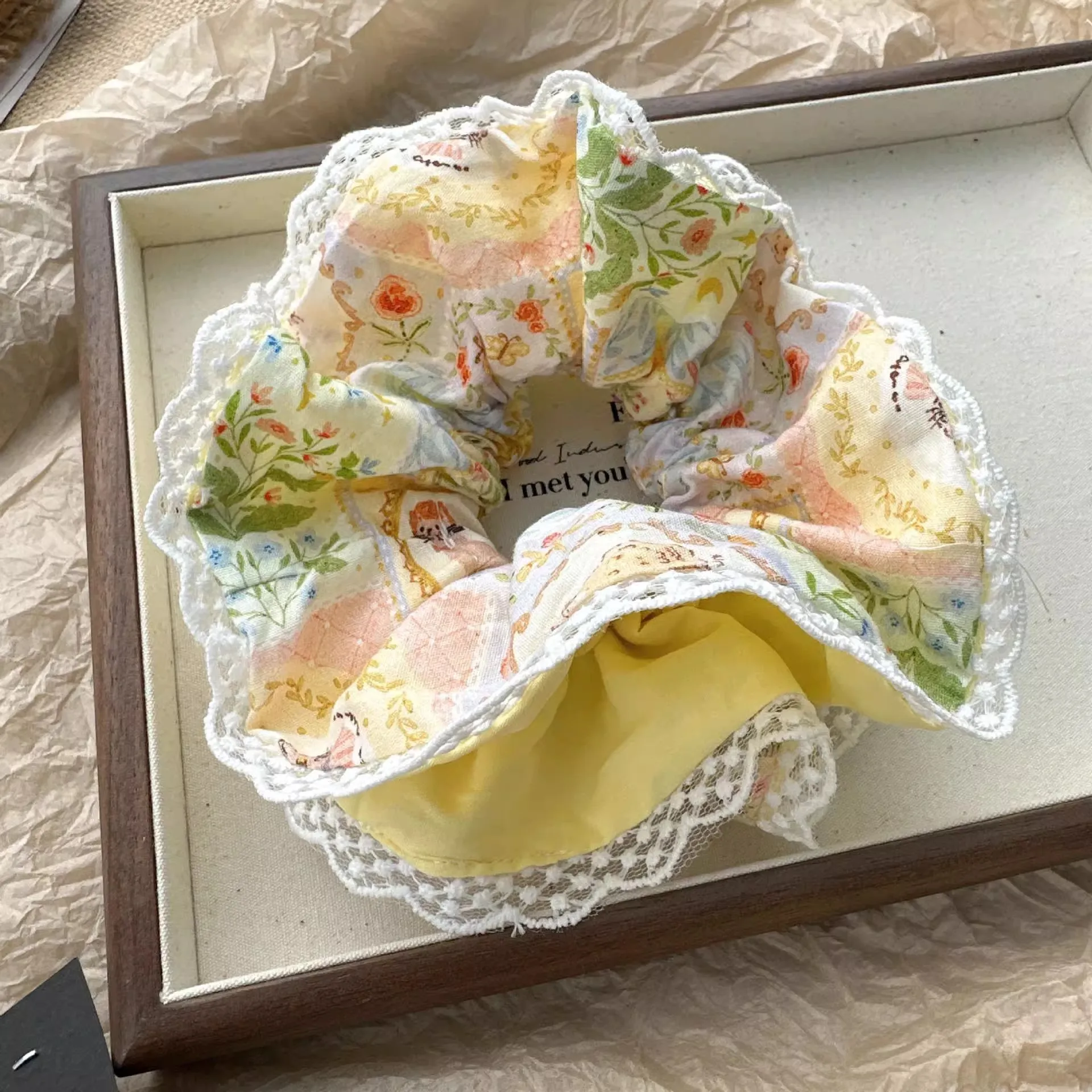 Spring Floral Lace Hair Scrunchie – Vintage Oil Painting Print, Korean Style Cute & Romantic Hair Tie for Women
Spring Floral Lace Hair Scrunchie – Vintage Oil Painting Print, Korean Style Cute & Romantic Hair Tie for Women