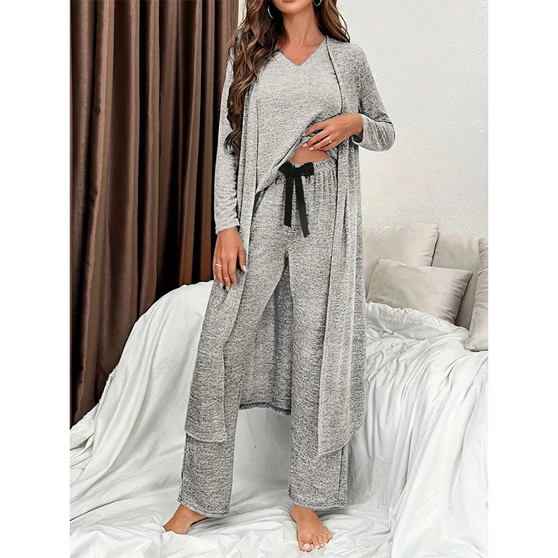 2024 Autumn Grey V Neck Pajamas Soft 3pcs Long-sleeved Trousers Long Robe Casual Suit 3PCS Set Home Clothes Sleepwear Nightwear
2024 Autumn Grey V Neck Pajamas Soft 3pcs Long-sleeved Trousers Long Robe Casual Suit 3PCS Set Home Clothes Sleepwear Nightwear
