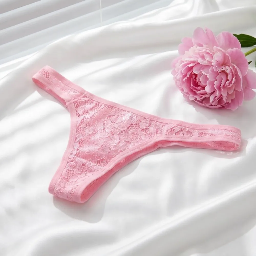 Transparent Low Waist Men Lace Hollow Thongs Thin Mesh Underpants Men's Sheer Lace Panties Lingerie Underwear Male Briefs Men
Transparent Low Waist Men Lace Hollow Thongs Thin Mesh Underpants Men's Sheer Lace Panties Lingerie Underwear Male Briefs Men