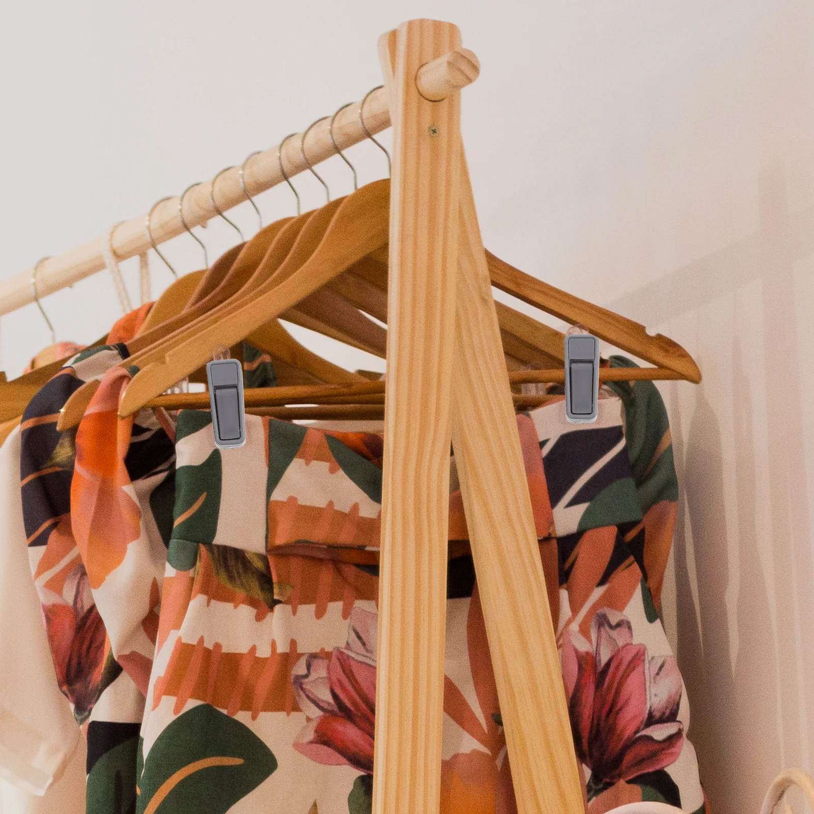 20 Pcs Windproof Hanger Clip Skirts Hangers for Accessories Hanging Clips Clothes Dress See Trousers Pant Baby Coat
20 Pcs Windproof Hanger Clip Skirts Hangers for Accessories Hanging Clips Clothes Dress See Trousers Pant Baby Coat