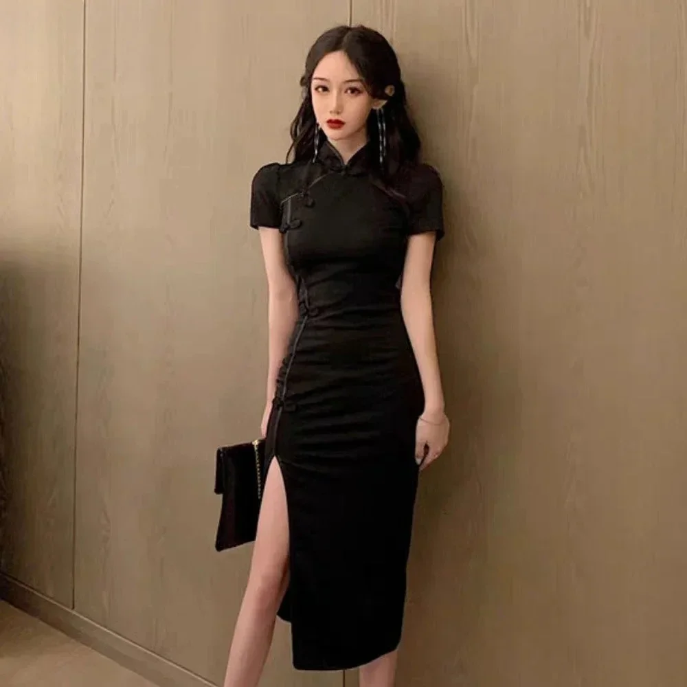 Chinese Traditional Female Skirt Tight Fitting Summer China Dress Oriental Dress Black Qipao Realsilk Retro Cheongsam Customized
Chinese Traditional Female Skirt Tight Fitting Summer China Dress Oriental Dress Black Qipao Realsilk Retro Cheongsam Customized