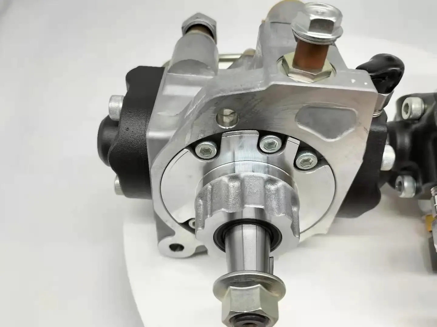Engine Fuel r Pump for 4HK1 ZX280LC Fuel Pump 8-97306044-9 High Pressure Oil Pump Assembly
Engine Fuel r Pump for 4HK1 ZX280LC Fuel Pump 8-97306044-9 High Pressure Oil Pump Assembly