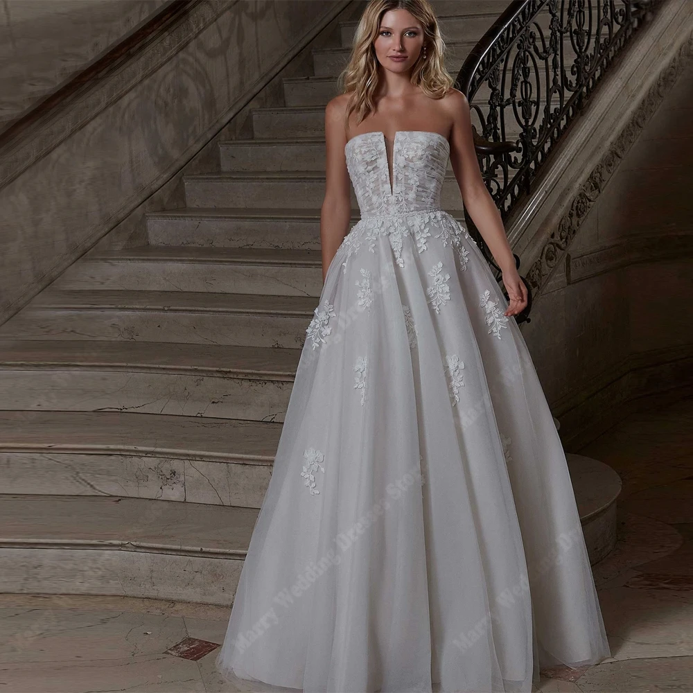 2025 Sexy Strapless A-Line Women Wedding Dresses Lace Flower Printing Bridal Gowns Charming Princess Vestido De Novia Customized
2025 Sexy Strapless A-Line Women Wedding Dresses Lace Flower Printing Bridal Gowns Charming Princess Vestido De Novia Customized
