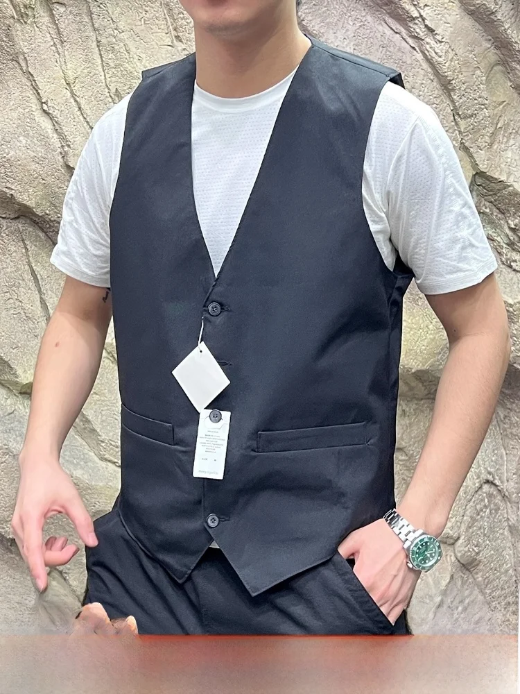 Мужской повседневный модный жилет Slim Fit Briti Sle, модный молодежный деловой повседневный однотонный однотонный жилет с v-образным вырезом на одной пуговице, осенняя одежда
Мужской повседневный модный жилет Slim Fit Briti Sle, модный молодежный деловой повседневный однотонный однотонный жилет с v-образным вырезом на одной пуговице, осенняя одежда