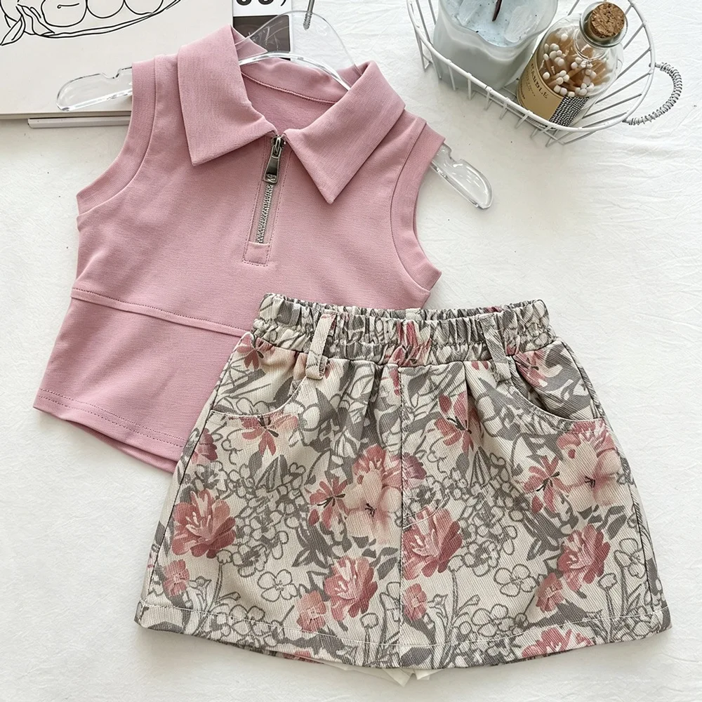 Girl's sleeveless top with floral anti slip skirt and pants 2026 set, summer new half skirt two-piece set
Girl's sleeveless top with floral anti slip skirt and pants 2026 set, summer new half skirt two-piece set