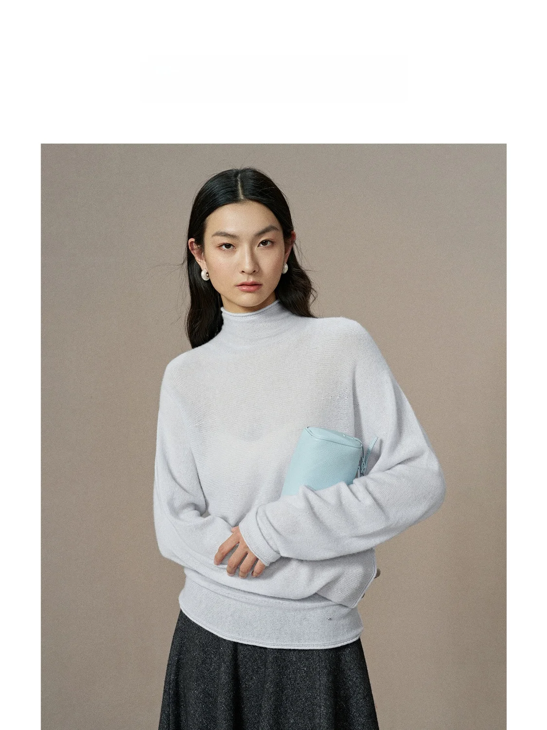 Вязаный свитер Cloud Wool Camere с высоким воротником, двусторонний, свободного кроя, зимний, новинка, повседневный, женский
Вязаный свитер Cloud Wool Camere с высоким воротником, двусторонний, свободного кроя, зимний, новинка, повседневный, женский