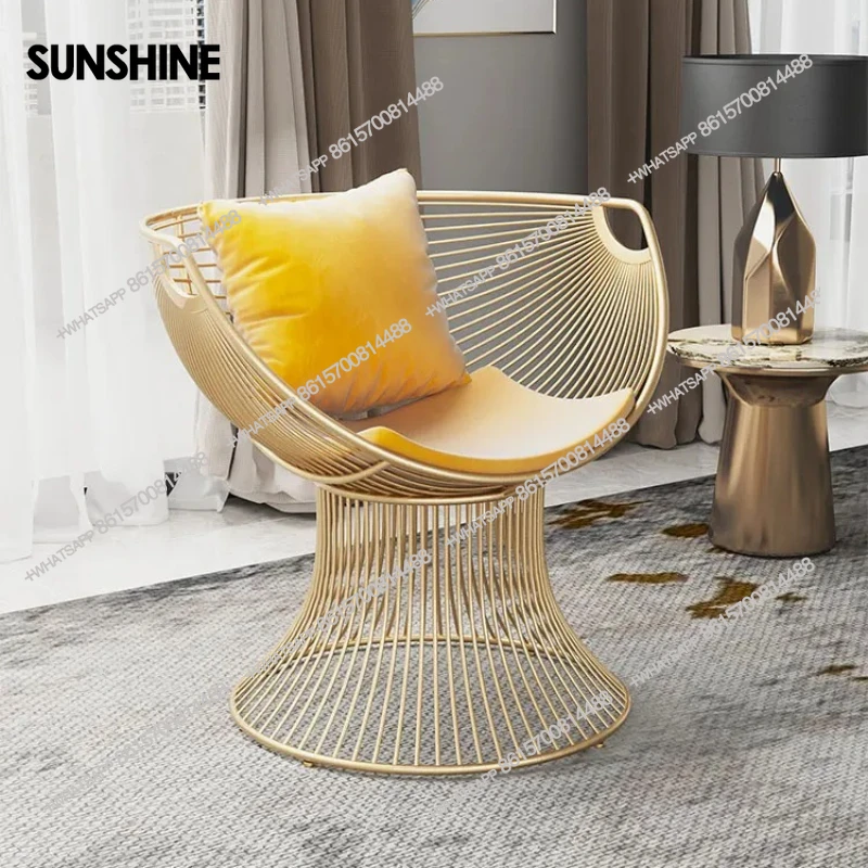 Balcony small tables and chairs wrought iron simple single light luxury home
Balcony small tables and chairs wrought iron simple single light luxury home