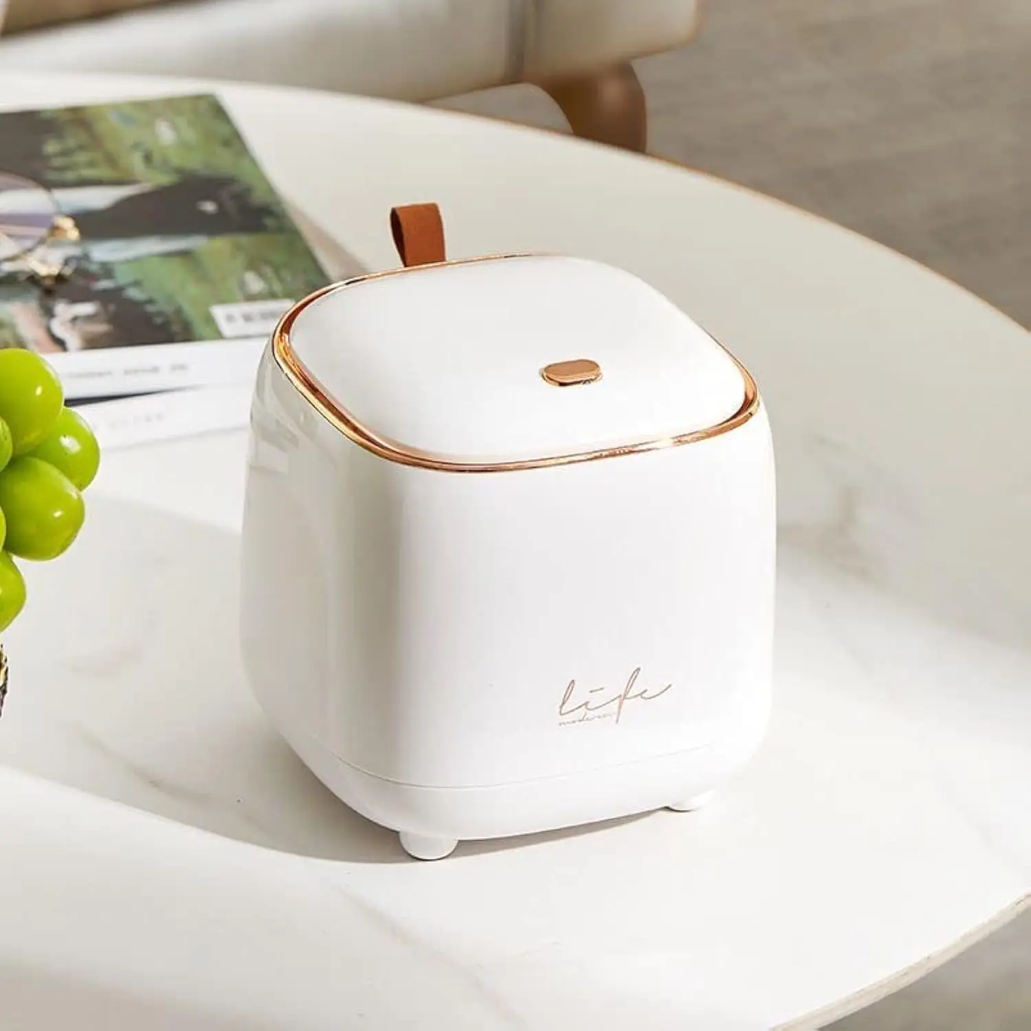 Mini Desk Trash Can with Lid, Small Plastic Waste Bin for Kitchen Bathroom Office Countertop, Waterproof Rubbish Bin with 50 Bags
Mini Desk Trash Can with Lid, Small Plastic Waste Bin for Kitchen Bathroom Office Countertop, Waterproof Rubbish Bin with 50 Bags