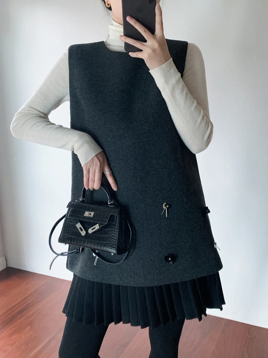 Женская осенне-зимняя плиссированная юбка-трапеция в стиле ретро с эффектом похудения, вдохновленная французским стилем, для многослойных образов
Женская осенне-зимняя плиссированная юбка-трапеция в стиле ретро с эффектом похудения, вдохновленная французским стилем, для многослойных образов