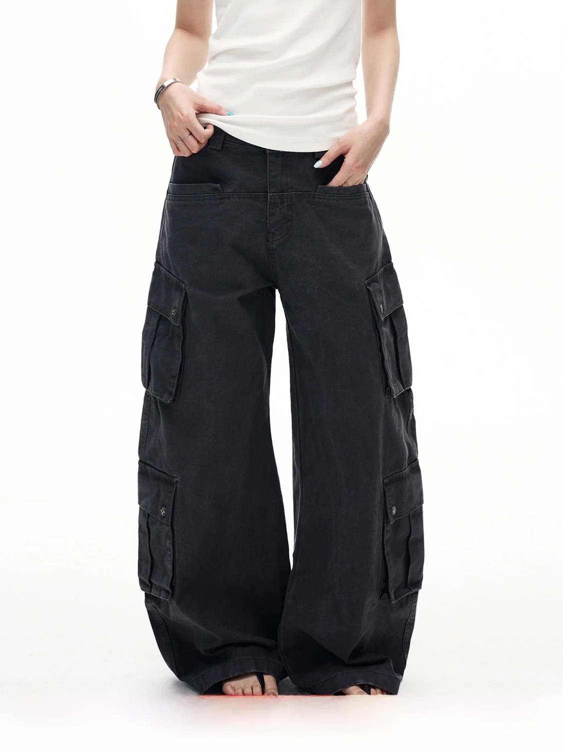 MADWITCH American Sle Vintage Work Pants Men's Loose Wide Leg Straight Casual Trousers with Multiple kets Cotton Jeans
MADWITCH American Sle Vintage Work Pants Men's Loose Wide Leg Straight Casual Trousers with Multiple kets Cotton Jeans