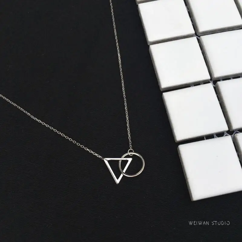 Fashion Simple 925 Sterling Silver Short Minimalist Triangle Round Resistance To Fade Necklaces XL221
Fashion Simple 925 Sterling Silver Short Minimalist Triangle Round Resistance To Fade Necklaces XL221