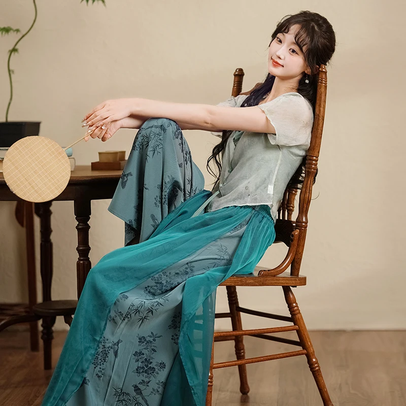 Soft Lightweight Gentle White Hanfu Top Song Dynasty Wide Leg Pants Ethnic Style Set Women's Summer Fashion Traditional Costume
Soft Lightweight Gentle White Hanfu Top Song Dynasty Wide Leg Pants Ethnic Style Set Women's Summer Fashion Traditional Costume