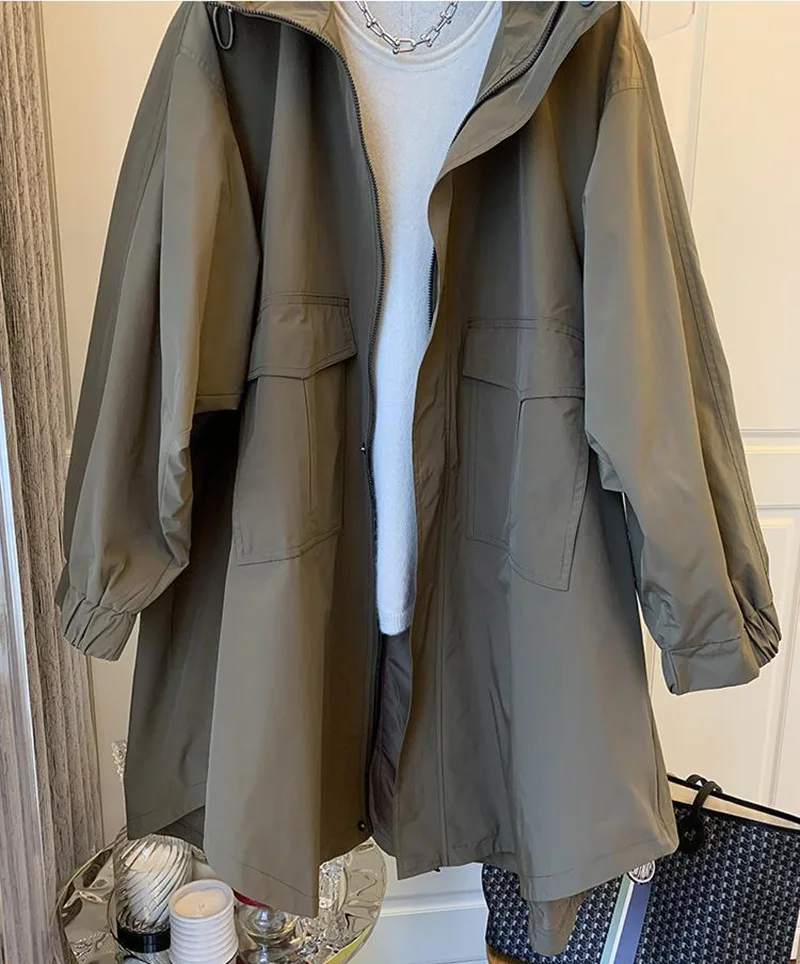 Fashion Casual Hooded Trench Coat Single Breasted Zip-up Long Sleeve Jackets Women Autumn 2024 New Korean Loose Windbreaker
Fashion Casual Hooded Trench Coat Single Breasted Zip-up Long Sleeve Jackets Women Autumn 2024 New Korean Loose Windbreaker