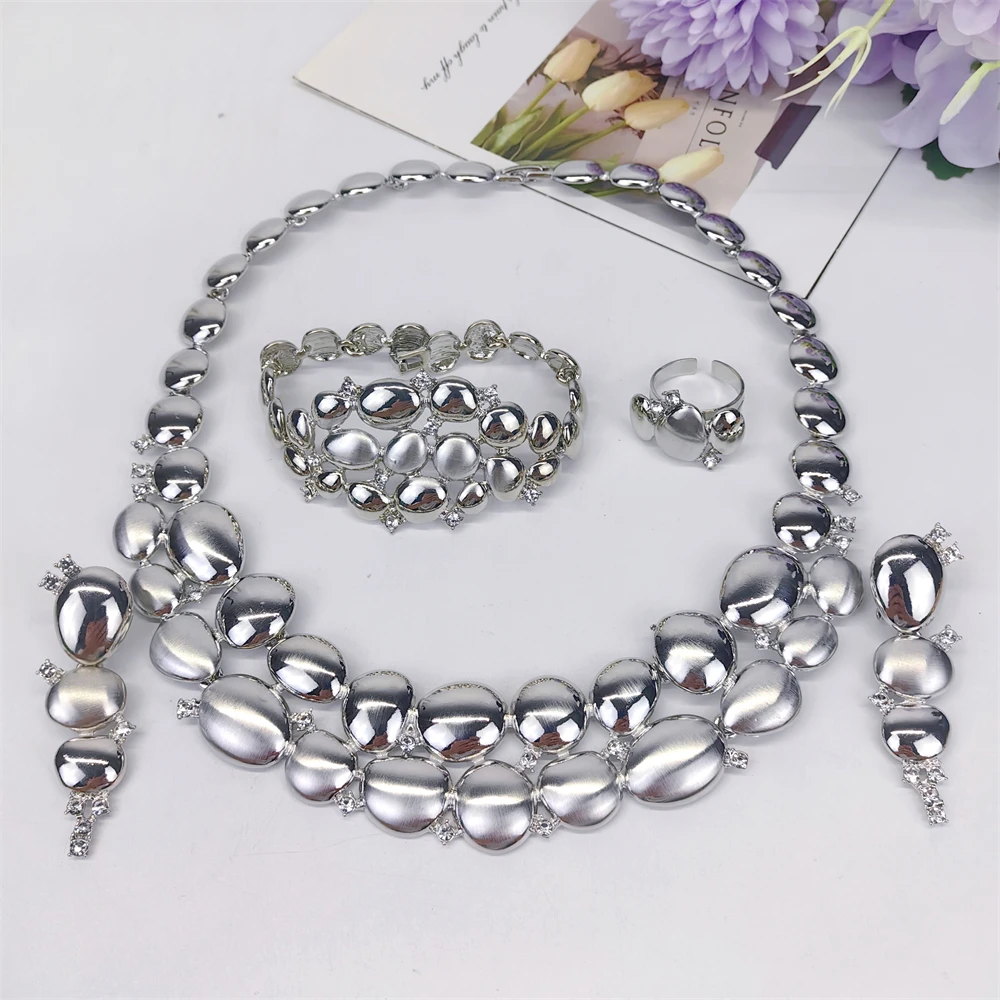 TITI Quality Women Jewelry Sets Luxury Design Dubai Trending Gold Color Necklace Earrings Ring Bracelet Wedding Party Gift
TITI Quality Women Jewelry Sets Luxury Design Dubai Trending Gold Color Necklace Earrings Ring Bracelet Wedding Party Gift