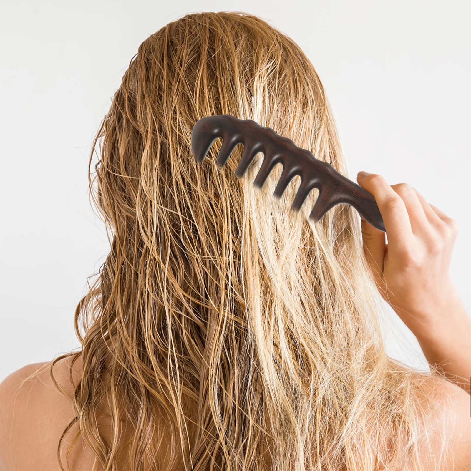 1 шт., массажная расческа премиум-класса из сандалового дерева, расческа для распутывания волос, легкий устойчивый парикмахерский инструмент для женщин, волосы
1 шт., массажная расческа премиум-класса из сандалового дерева, расческа для распутывания волос, легкий устойчивый парикмахерский инструмент для женщин, волосы