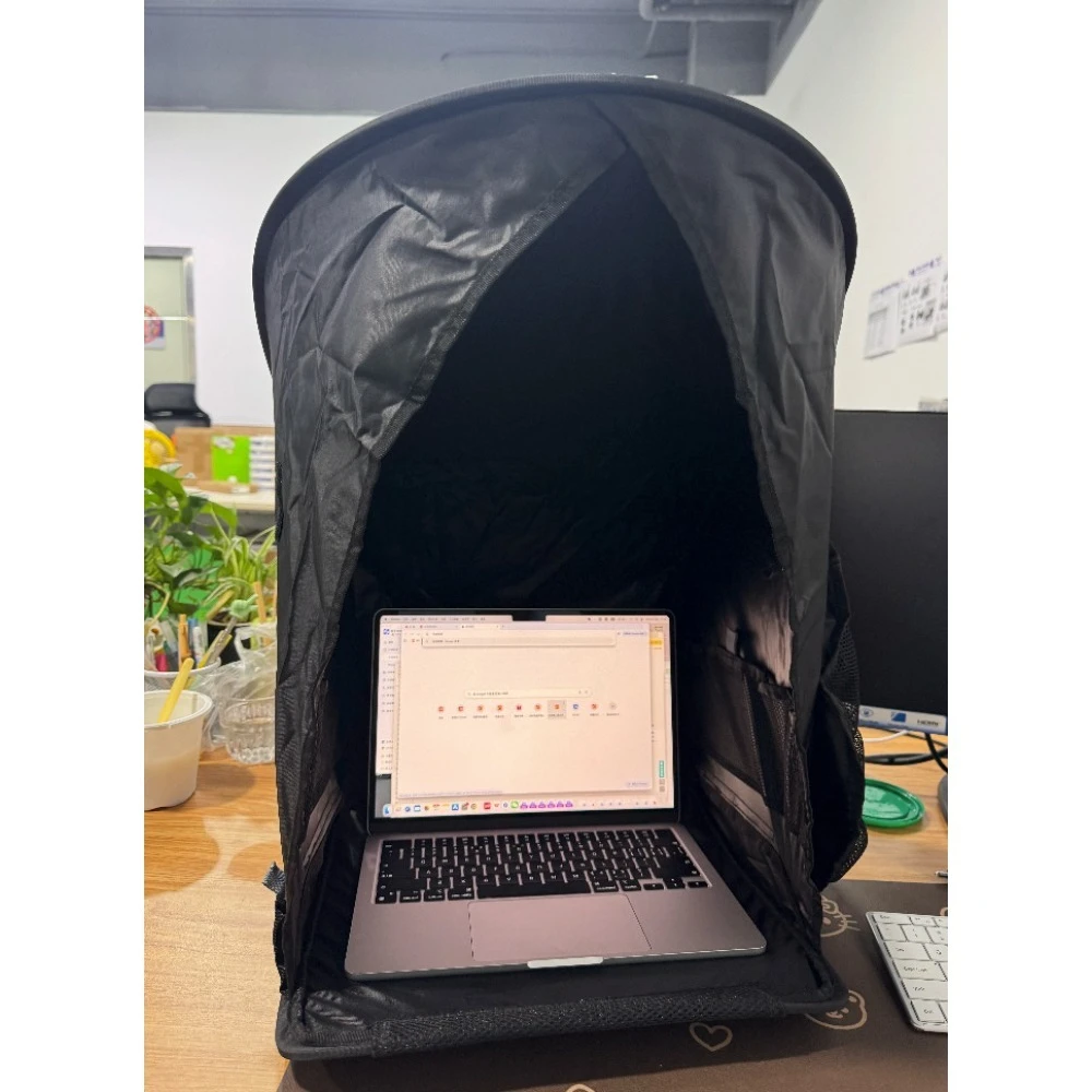 Outdoor Portable Foldable Laptop Cover, 17-inch Laptop Sun and Rain Shield rain and sand-proof wind and snow protective cover
Outdoor Portable Foldable Laptop Cover, 17-inch Laptop Sun and Rain Shield rain and sand-proof wind and snow protective cover