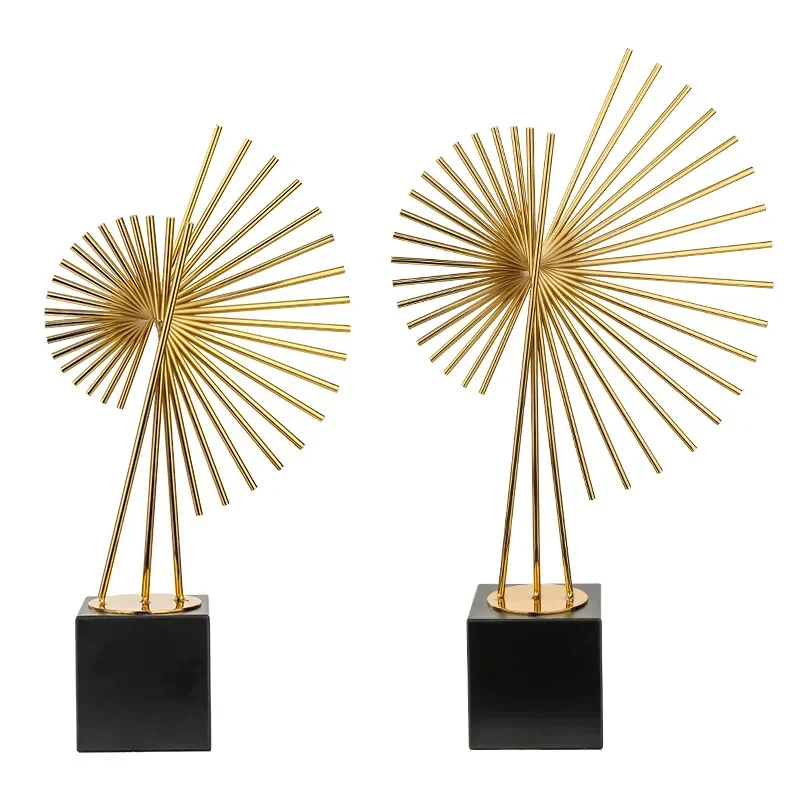 European light luxury Flying Eagle high-end metal ornaments, home furnishings, handicrafts
European light luxury Flying Eagle high-end metal ornaments, home furnishings, handicrafts