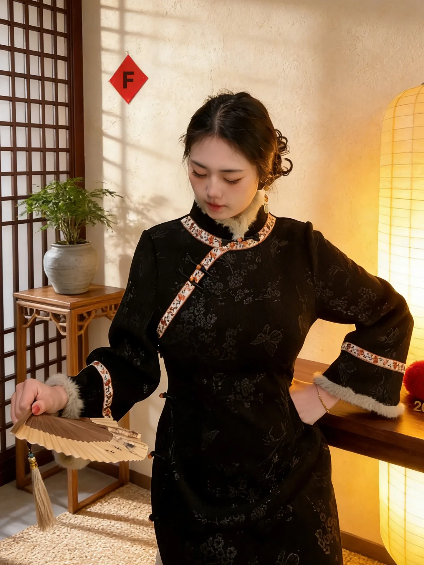 Retro Chinese Style Long Sleeve Frock Coat Warm Black Fur Collaradded Fleece Slimming Long Dress Daily Wear Cold Proof
Retro Chinese Style Long Sleeve Frock Coat Warm Black Fur Collaradded Fleece Slimming Long Dress Daily Wear Cold Proof