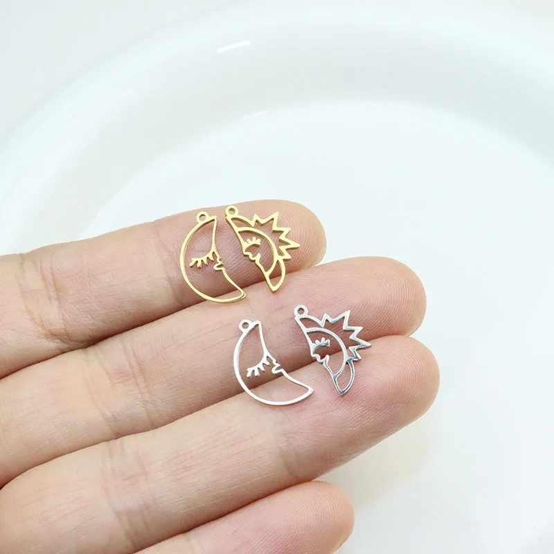 10pcs/5setsStainless Steel Moon Sun Friend Ship Lover Jewelry Charms Pendant DIY Handcraft Vacuum Plate Waterproof Antiallergic
10pcs/5setsStainless Steel Moon Sun Friend Ship Lover Jewelry Charms Pendant DIY Handcraft Vacuum Plate Waterproof Antiallergic