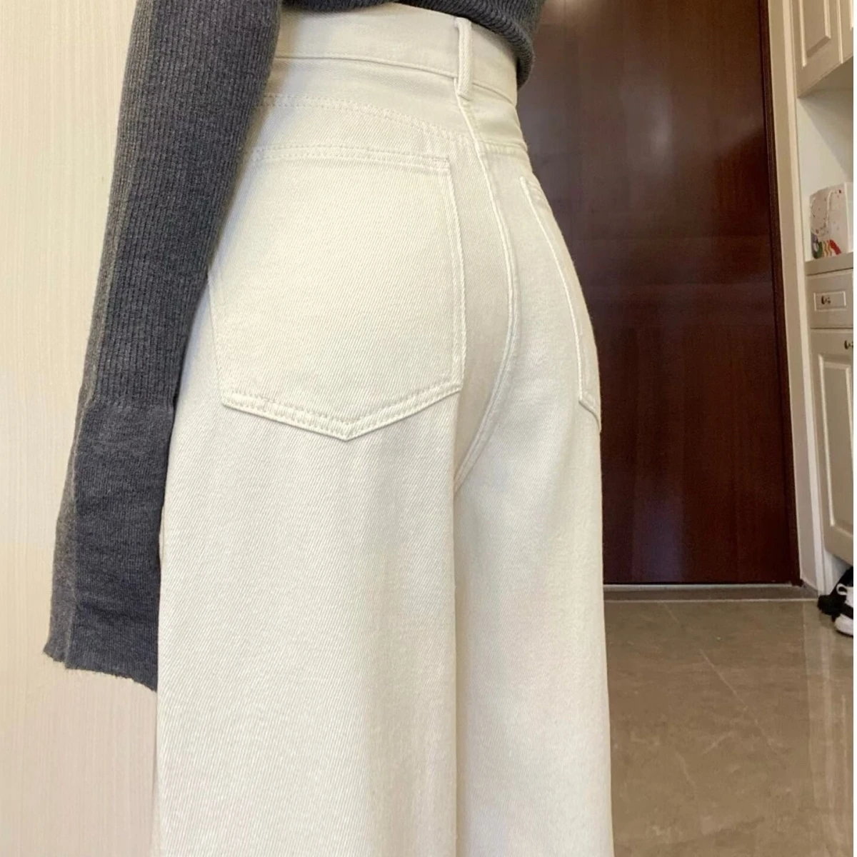 High Waist Wide Leg Straight Jeans Women's Loose Fit Slimming Drapey White Floor-Length Trousers Trendy Casual Cotton Polyester
High Waist Wide Leg Straight Jeans Women's Loose Fit Slimming Drapey White Floor-Length Trousers Trendy Casual Cotton Polyester