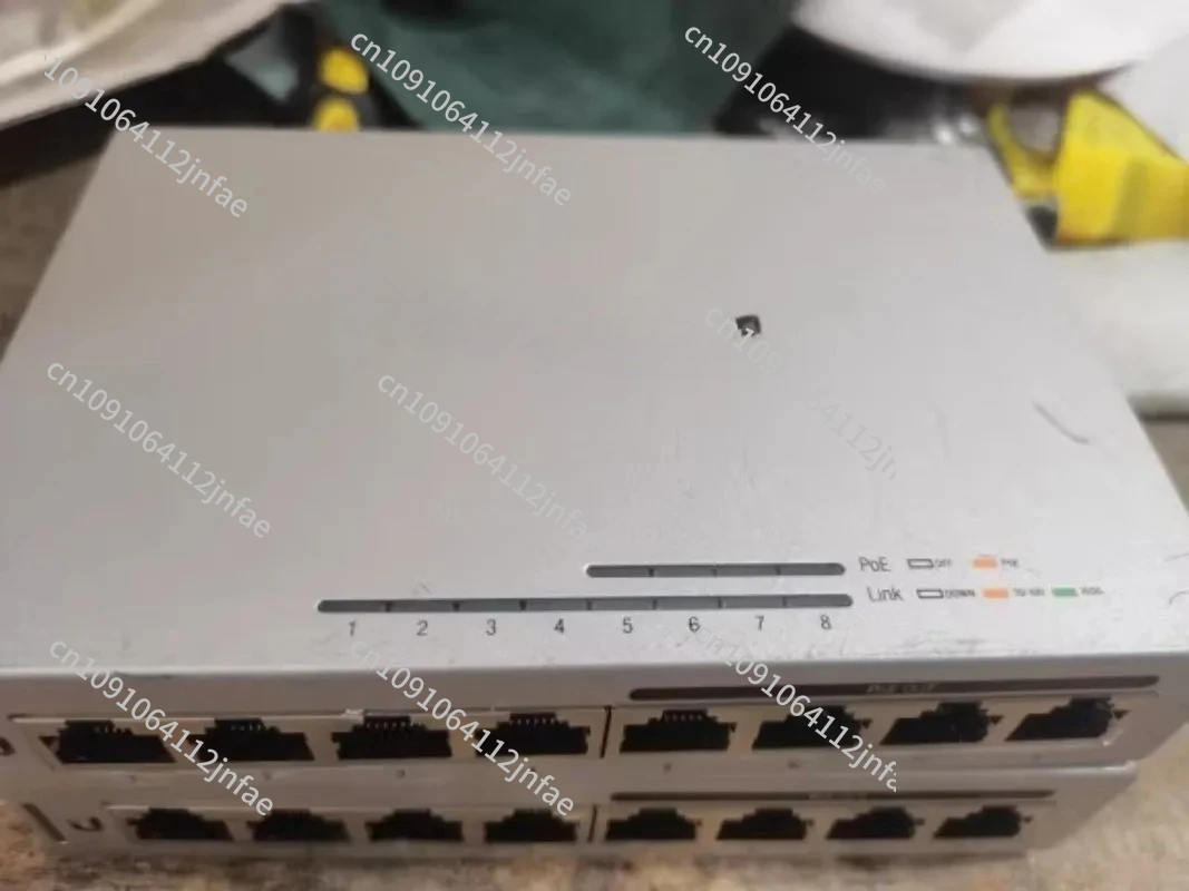 Unifi Switch 8 60W 150W UBNT 8-Port Gigabit PoE Switch 802af
Unifi Switch 8 60W 150W UBNT 8-Port Gigabit PoE Switch 802af