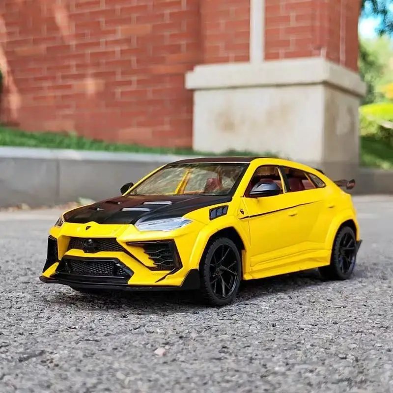 1:24 URUS SUV, модифицированная версия, модель спортивного автомобиля из сплава, литая под давлением, металлическая модель гоночного автомобиля, имитация звука и света, детские игрушки, подарки
1:24 URUS SUV, модифицированная версия, модель спортивного автомобиля из сплава, литая под давлением, металлическая модель гоночного автомобиля, имитация звука и света, детские игрушки, подарки
