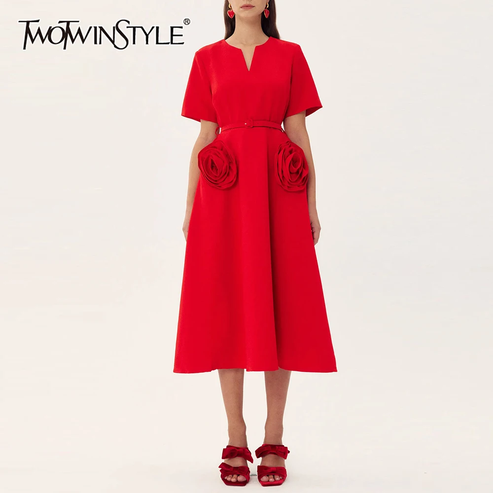 TWOTWINSTYLE Spliced Appliques Elegant Dresses For Women V Neck Short Sleeveless High Waist Spliced Belt Slimming Dress Female
TWOTWINSTYLE Spliced Appliques Elegant Dresses For Women V Neck Short Sleeveless High Waist Spliced Belt Slimming Dress Female
