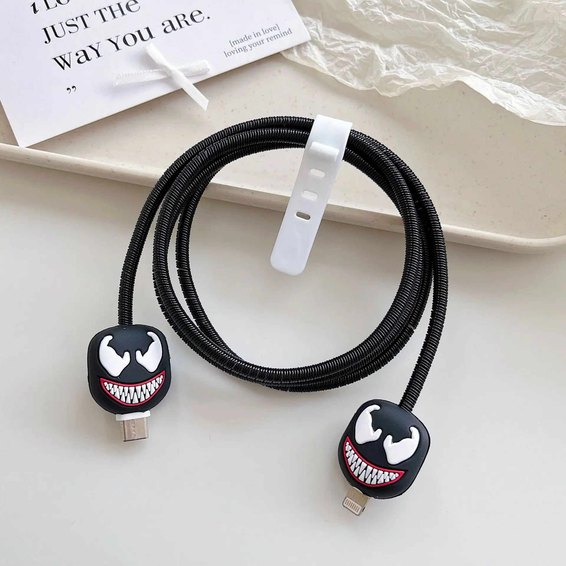 4pcs/set Cute Cartoon Cable Winder for iPone Huawei Xiaomi Data Cable Head Bite Protector Sleeve Universal Fall Protection Case
4pcs/set Cute Cartoon Cable Winder for iPone Huawei Xiaomi Data Cable Head Bite Protector Sleeve Universal Fall Protection Case
