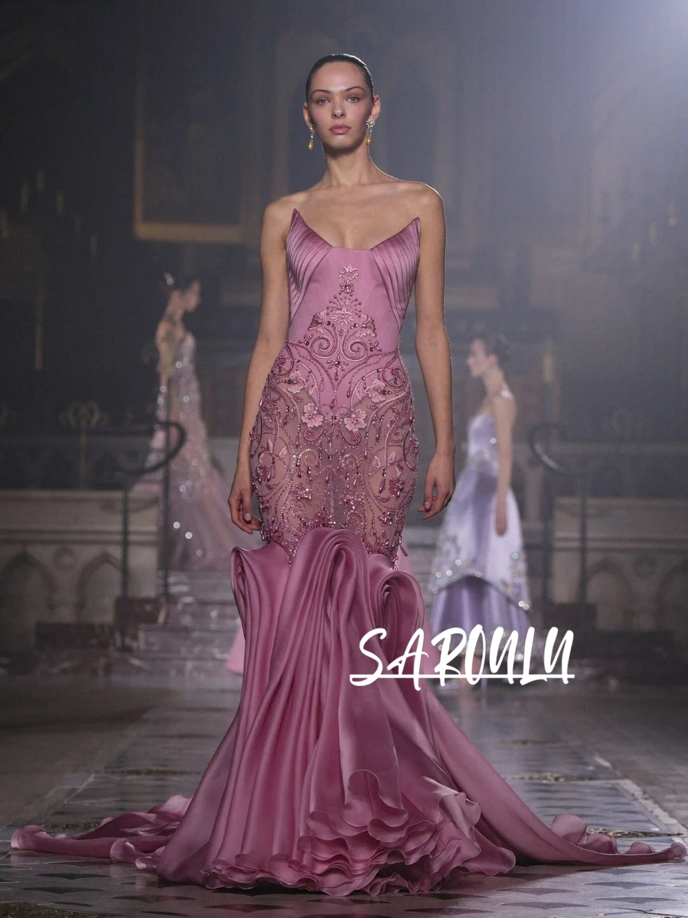 Unique Ruffled Satin Hem Mermaid Evening Dress Luxury Dusty Rose Pink Beaded Customized Prom Gown Sexy Fashion Party Wear
Unique Ruffled Satin Hem Mermaid Evening Dress Luxury Dusty Rose Pink Beaded Customized Prom Gown Sexy Fashion Party Wear