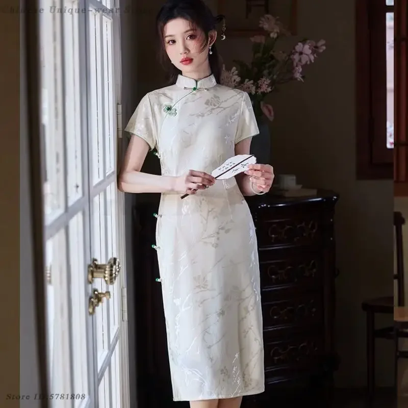 Новое летнее платье Cheongsam с цветочным принтом, китайское традиционное улучшенное платье Ципао, вечернее улучшенное платье, женское элегантное платье 3XL
Новое летнее платье Cheongsam с цветочным принтом, китайское традиционное улучшенное платье Ципао, вечернее улучшенное платье, женское элегантное платье 3XL