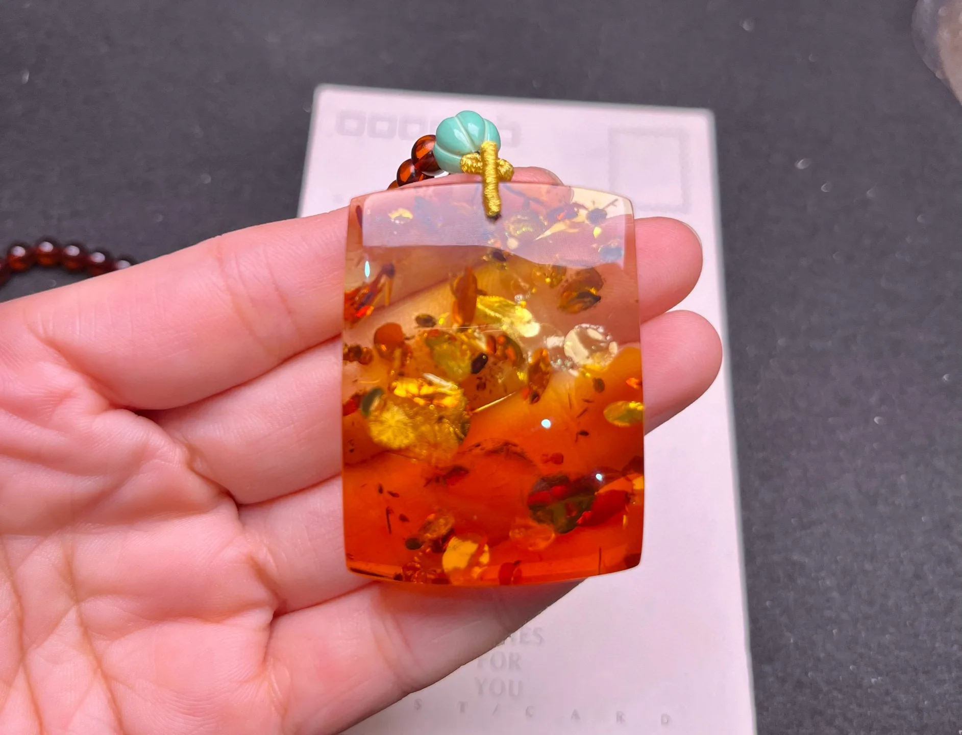 Natural Piebald Amber Pendant Yellow Amber 47x34.8x13.2mm Gemstone Pendant Necklace Jewelry AAAAA
Natural Piebald Amber Pendant Yellow Amber 47x34.8x13.2mm Gemstone Pendant Necklace Jewelry AAAAA