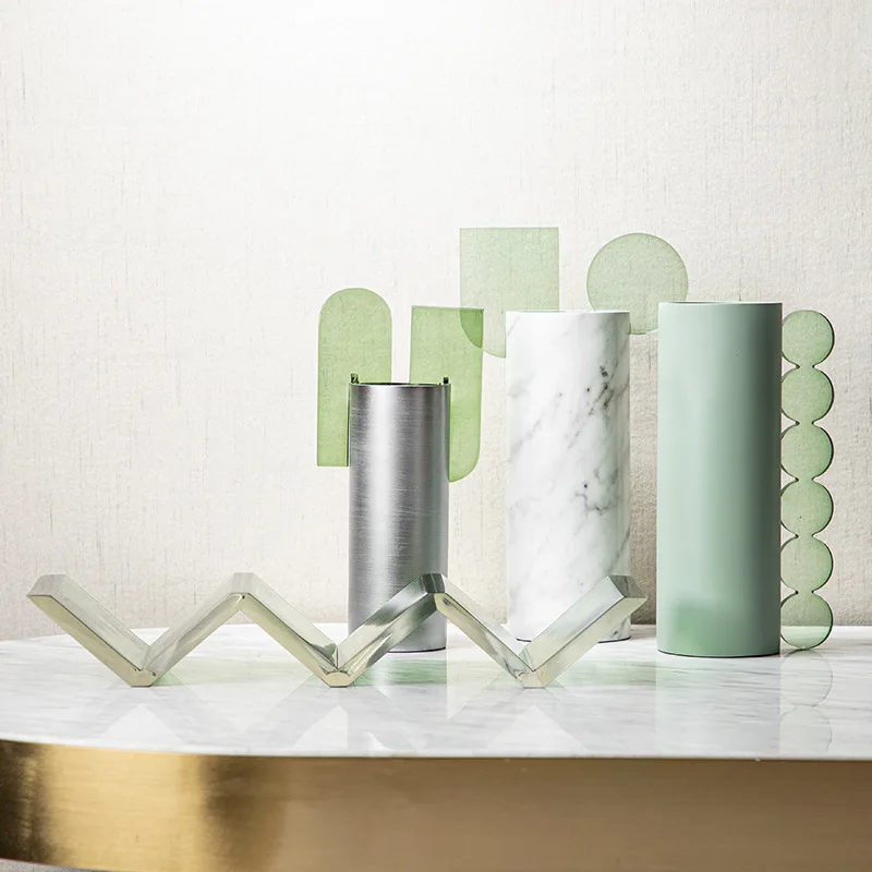 Desktop tray rack, resin handicrafts, green dried flower vase creative modern model room combination
Desktop tray rack, resin handicrafts, green dried flower vase creative modern model room combination