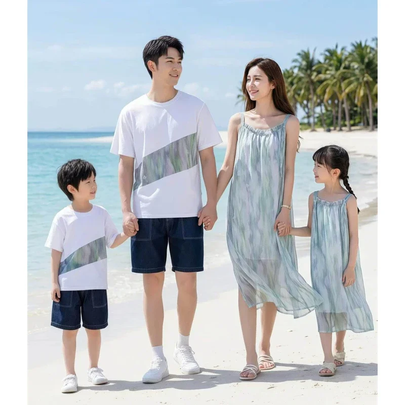 2026 Summer Ombre Family Matching Outfits 3P/4P Mom Dad Kids Beach Maxi Dress & T-shirt Shorts Set Vacation Photoshoot
2026 Summer Ombre Family Matching Outfits 3P/4P Mom Dad Kids Beach Maxi Dress & T-shirt Shorts Set Vacation Photoshoot