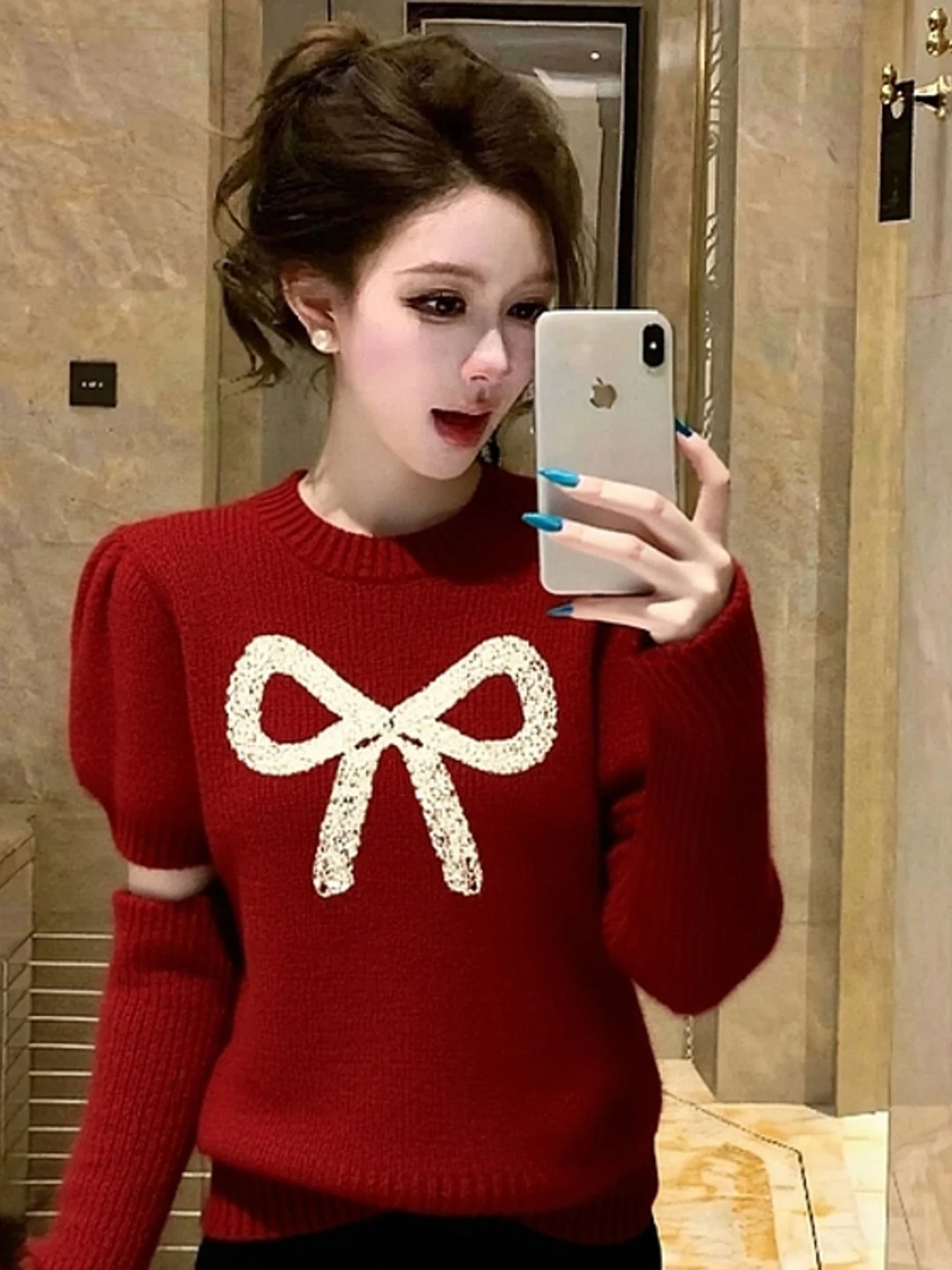 Red Knitted Sweater Women's Winter Fashion Unique Beautiful Personality Lightweight Soft Nurturing Commute Style Loose Fit
Red Knitted Sweater Women's Winter Fashion Unique Beautiful Personality Lightweight Soft Nurturing Commute Style Loose Fit
