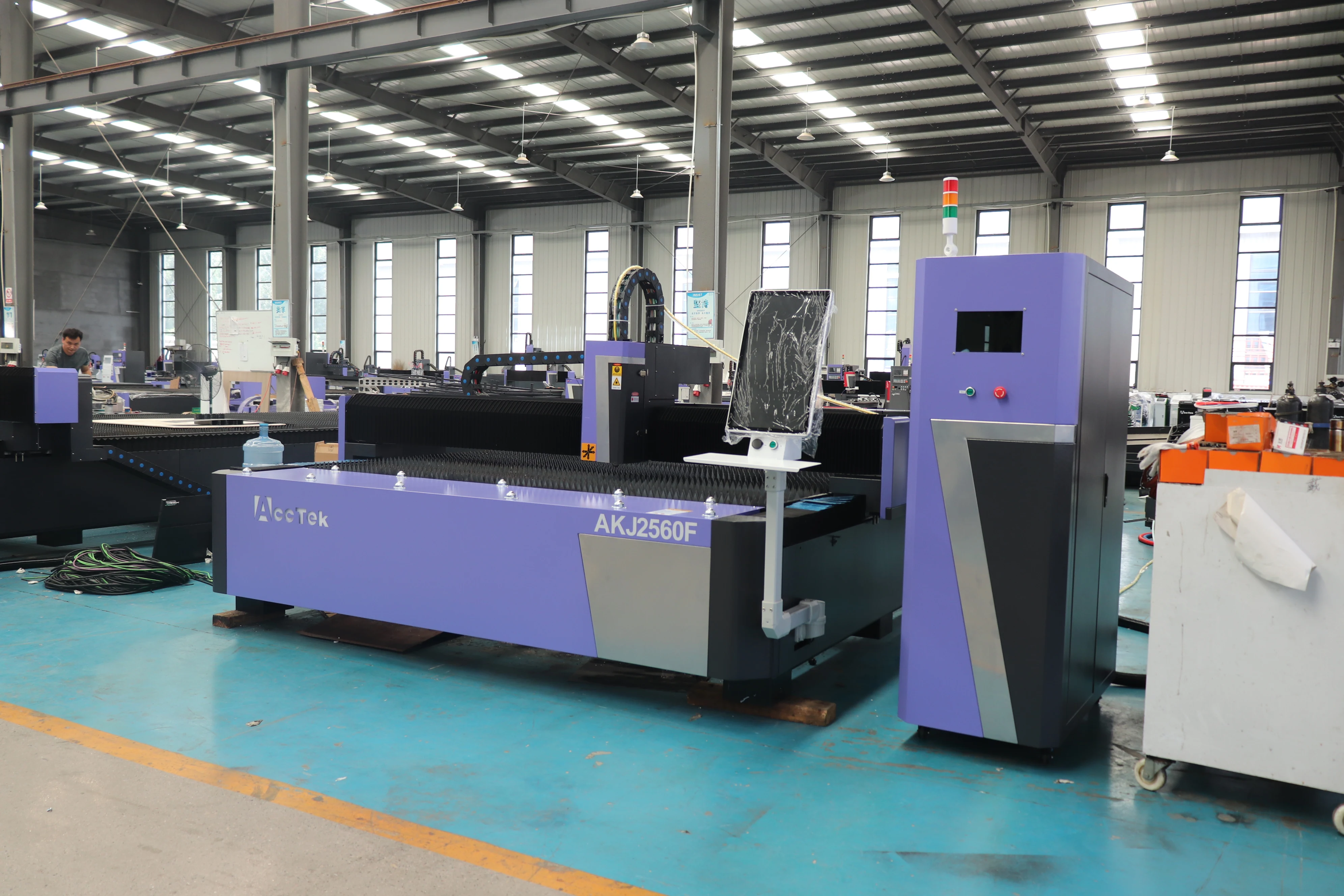 12kw 20kw 2500*6000MM CNC Fiber Laser Cutting Machine AKJ2560F Cutting 30mm Steel Metal Plate
12kw 20kw 2500*6000MM CNC Fiber Laser Cutting Machine AKJ2560F Cutting 30mm Steel Metal Plate