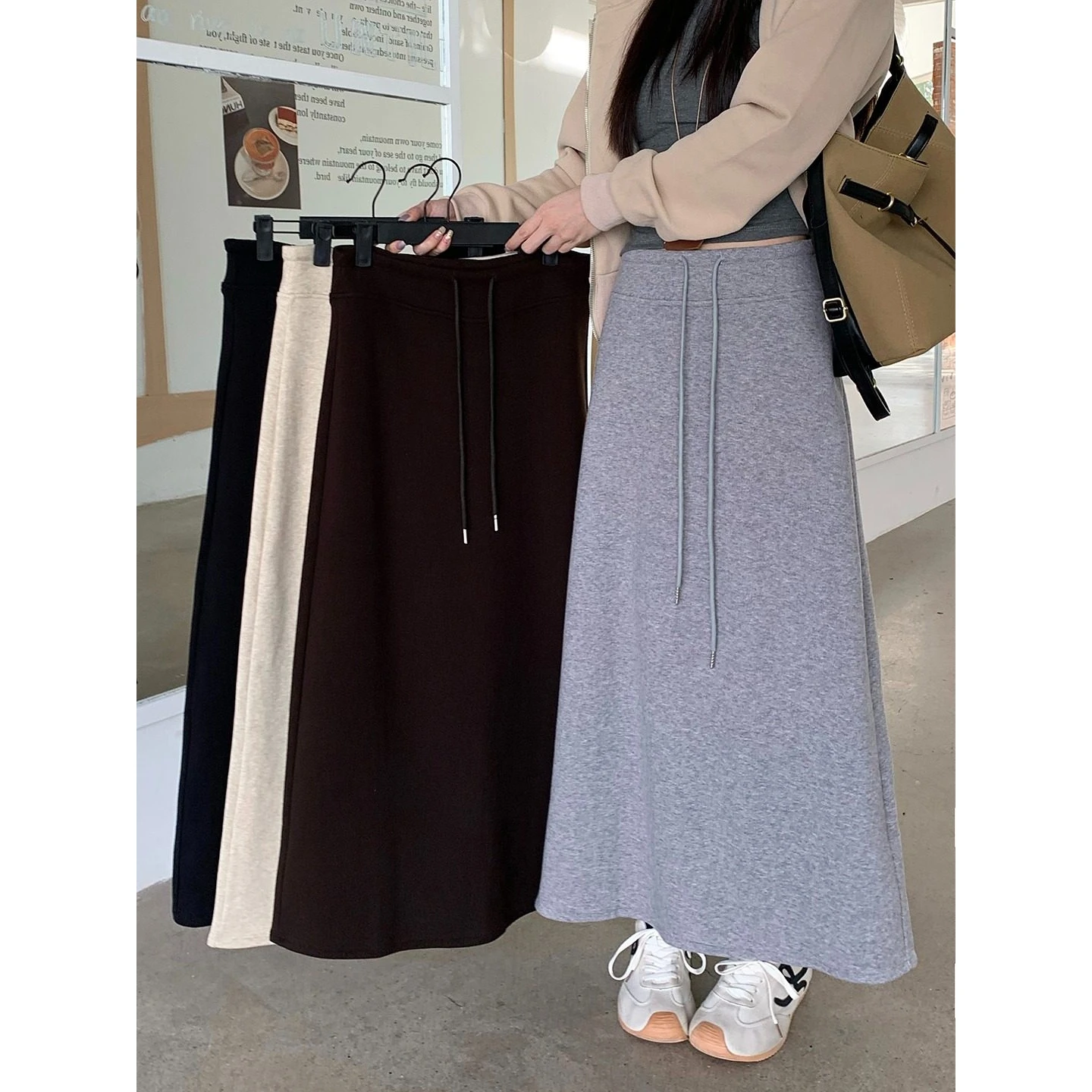 Warm Fce Lined Dstring Casual Skirt for Women Autumn Winter Season Versatile Elastic Waist A-Line Skirt
Warm Fce Lined Dstring Casual Skirt for Women Autumn Winter Season Versatile Elastic Waist A-Line Skirt