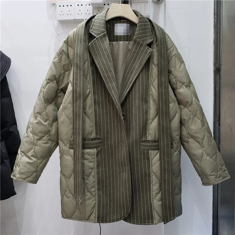 notched Winter 2023 new patchwork collar striped down jacket fashion chic fake two-piece loose belted down parka for women
notched Winter 2023 new patchwork collar striped down jacket fashion chic fake two-piece loose belted down parka for women