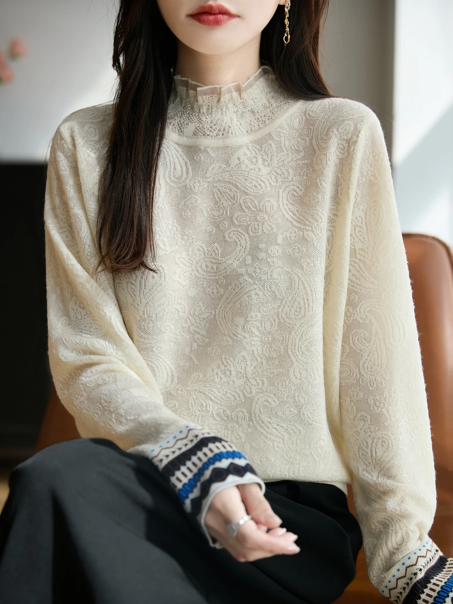 Женский вязаный шерстяной свитер с кружевной отделкой, высоким воротником, свободного кроя, базовый, в корейском стиле, для повседневной носки, модный, стандартный, длинный
Женский вязаный шерстяной свитер с кружевной отделкой, высоким воротником, свободного кроя, базовый, в корейском стиле, для повседневной носки, модный, стандартный, длинный