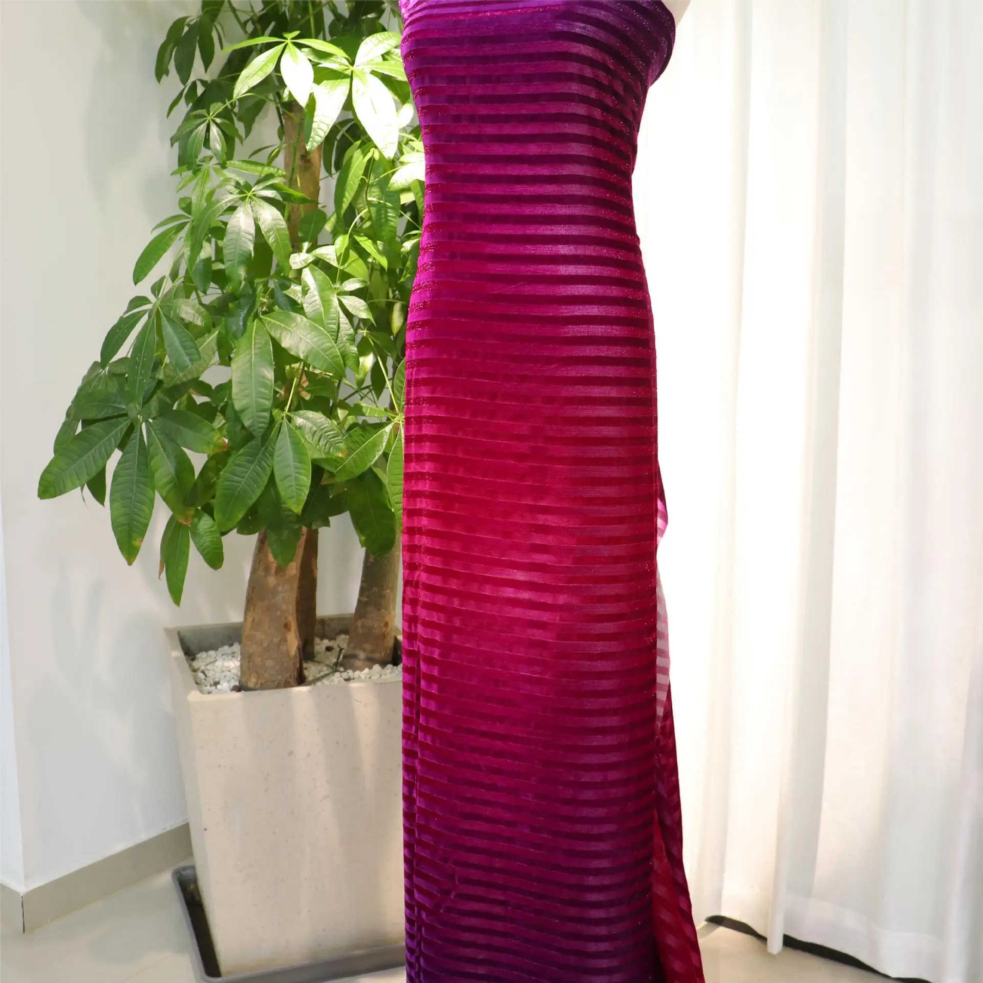 Silk Silk Stripes Gradient Velvet Woven Velvet Joe Velvet Fabric Nightdress Dress Textile Fabric
Silk Silk Stripes Gradient Velvet Woven Velvet Joe Velvet Fabric Nightdress Dress Textile Fabric