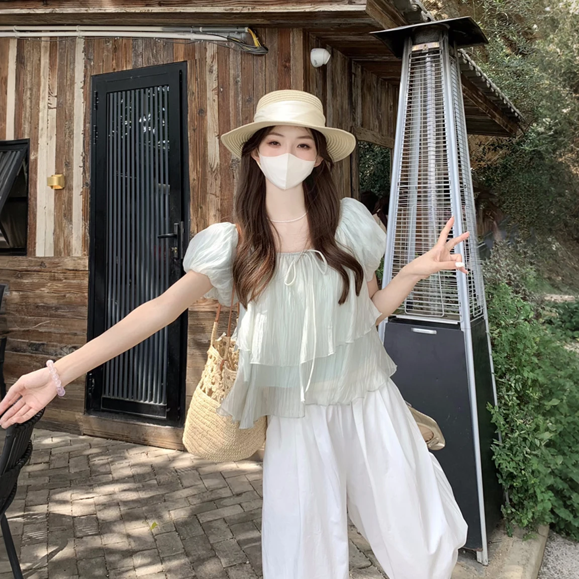 Mint Green Square Collar Bubble Sleeve Shirt Women's Summer Thin Beautiful Top Korean Style Age Reduction Slimming Small Shirt
Mint Green Square Collar Bubble Sleeve Shirt Women's Summer Thin Beautiful Top Korean Style Age Reduction Slimming Small Shirt