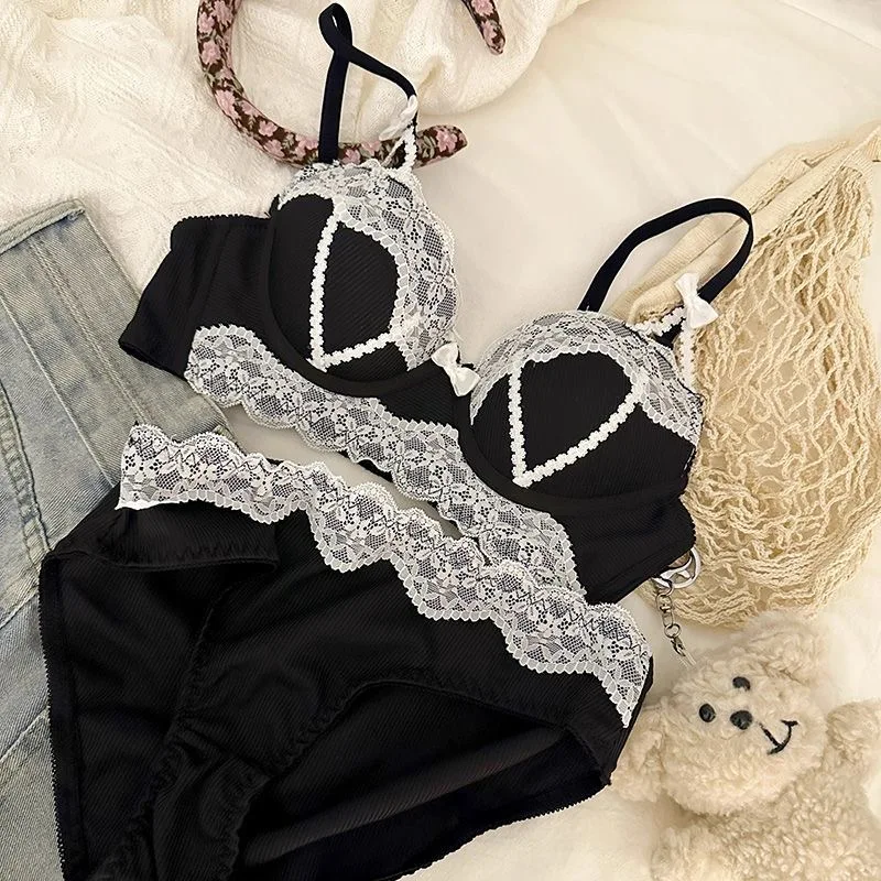 Кружевной топ, бюстгальтер и трусы, комплект в стиле Лолиты, японский стиль, комплект из 2 предметов, женское нижнее белье для взрослых, женский комплект нижнего белья без косточек
Кружевной топ, бюстгальтер и трусы, комплект в стиле Лолиты, японский стиль, комплект из 2 предметов, женское нижнее белье для взрослых, женский комплект нижнего белья без косточек