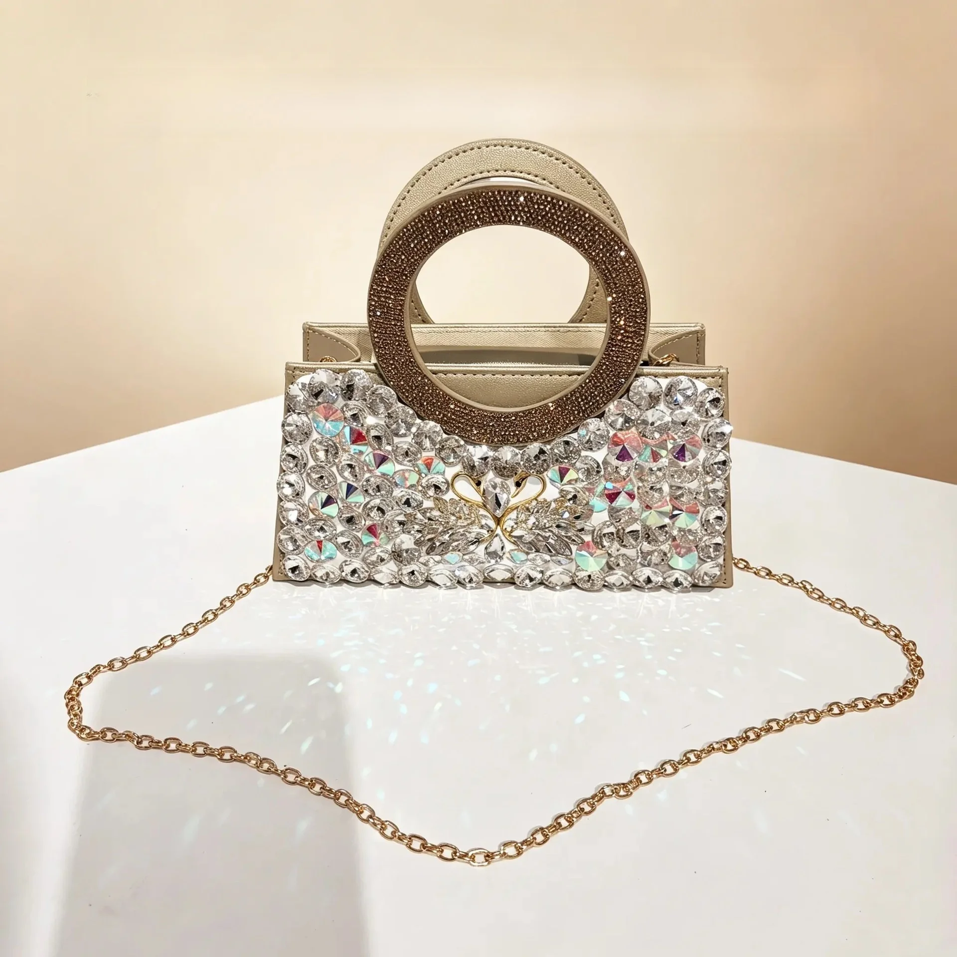 Elegant Diamond Embedded Wedding Handbag Fashionable Women's Clutch Bag Shoulder Crossbody Mobile Phone Bag Handheld Bag
Elegant Diamond Embedded Wedding Handbag Fashionable Women's Clutch Bag Shoulder Crossbody Mobile Phone Bag Handheld Bag
