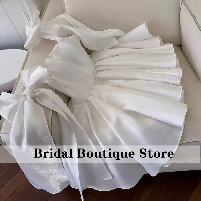 White Short Wedding Dresses For Women A Line Pleated Mini Bridal Gowns Bride Dress Vestido de novia Guest Party Dress Customized
White Short Wedding Dresses For Women A Line Pleated Mini Bridal Gowns Bride Dress Vestido de novia Guest Party Dress Customized