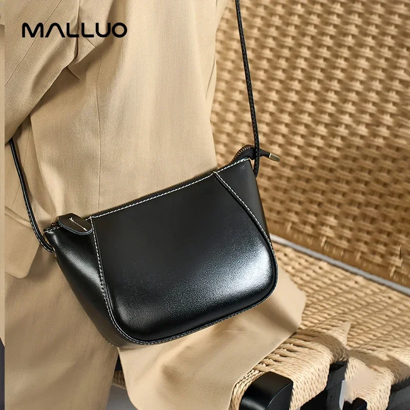 Women's Genuine Cow Leather Shoulder Bags Ladies Fashion Versatile Designer Luxury Crossbody Bag Female Shell Cowhide Handbags
Women's Genuine Cow Leather Shoulder Bags Ladies Fashion Versatile Designer Luxury Crossbody Bag Female Shell Cowhide Handbags