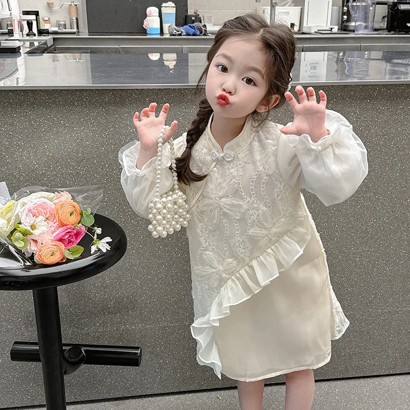 Children Spring New Chinese Style Cheongsam Dress 2025 New Girl Baby Flower Princess Long Sleeve Dress
Children Spring New Chinese Style Cheongsam Dress 2025 New Girl Baby Flower Princess Long Sleeve Dress
