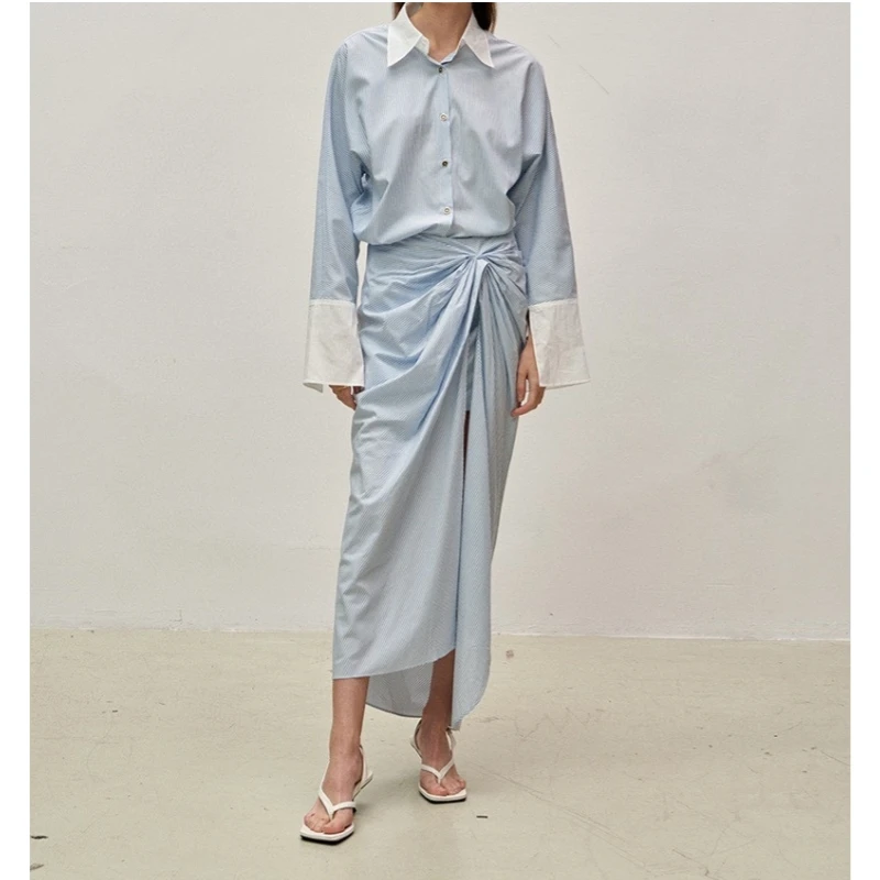 25 year spring/summer new Nordic women's loose single breasted long sleeved contrasting striped shirt half skirt set
25 year spring/summer new Nordic women's loose single breasted long sleeved contrasting striped shirt half skirt set